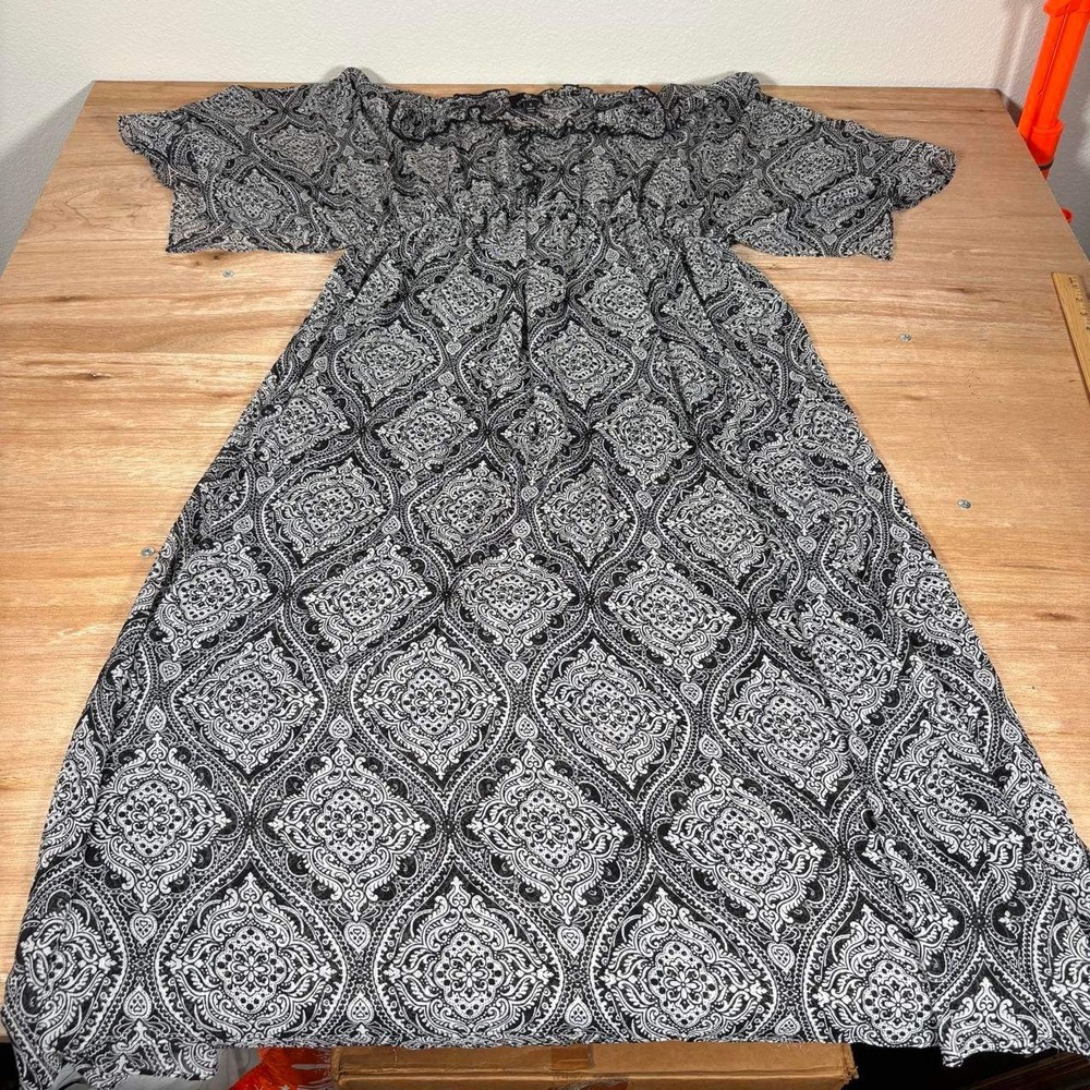 Womens 1X Paisley Medallion Midi Dress Black White Butterfly Sleeve Boho